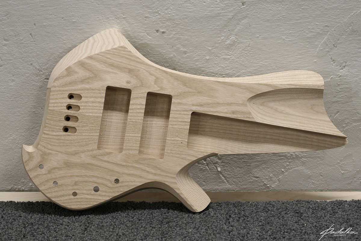 Ennea Bass NAMM build 3
